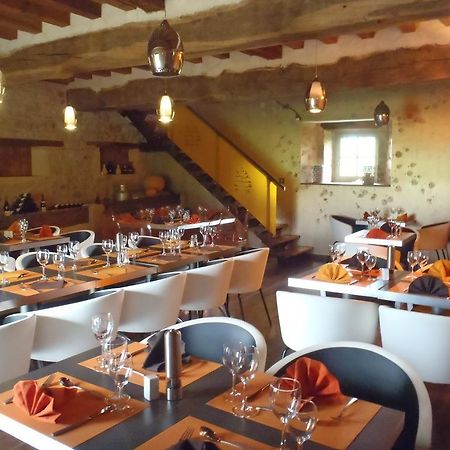Bed and Breakfast Domaine De Noyer Saint-Christophe-en-Brionnais Exterior foto